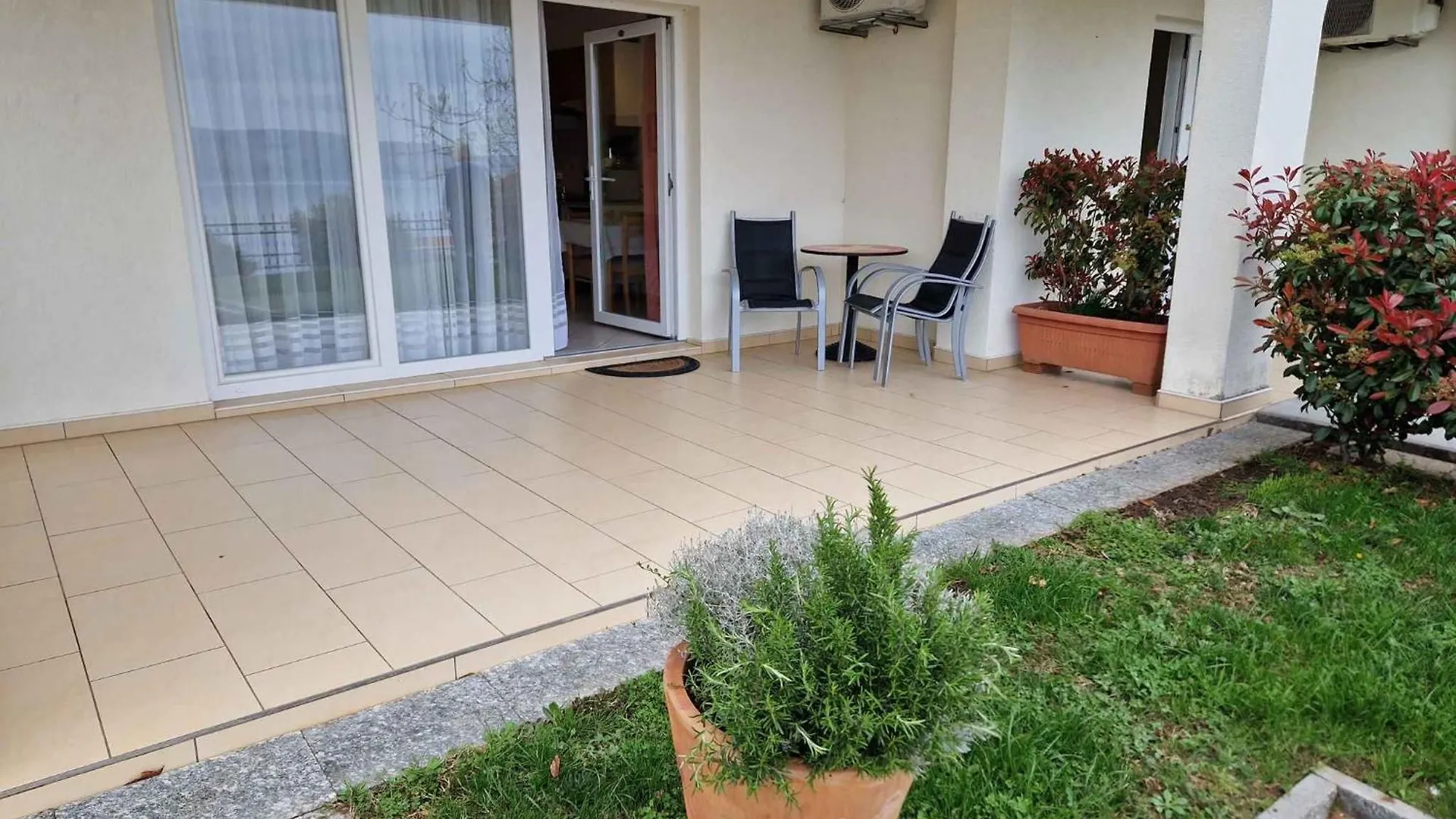 Apartments In Novi Vinodolski 15461 Croatia