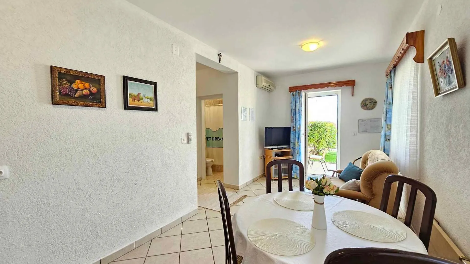Apartments In Novi Vinodolski 15461 Croatia