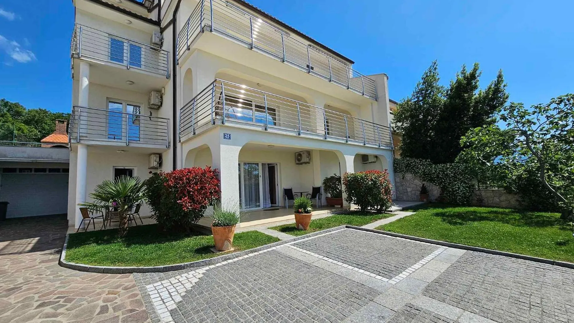 Apartments In Novi Vinodolski 15461 Croatia